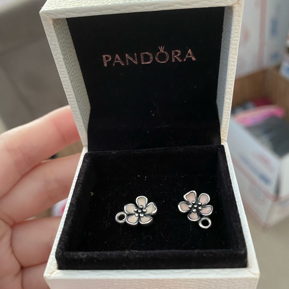 Authentic silver pink daisy Pandora charm earring